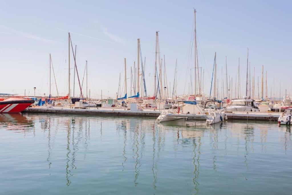 Apartamento Vista Al Faro Estepona Exterior foto