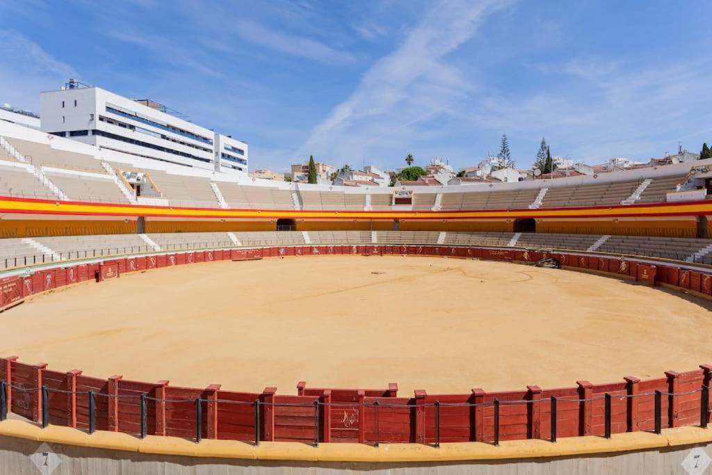 Apartamento Vista Al Faro Estepona Exterior foto