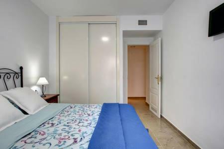 Apartamento Vista Al Faro Estepona Exterior foto