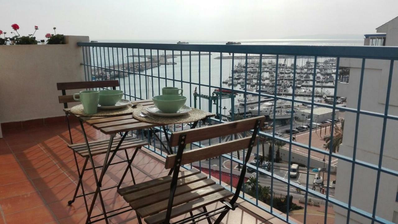 Apartamento Vista Al Faro Estepona Exterior foto
