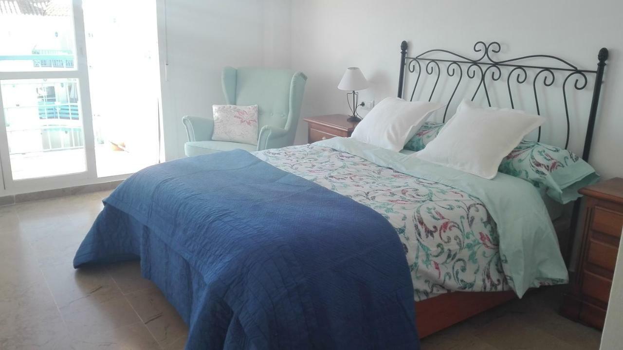 Apartamento Vista Al Faro Estepona Exterior foto