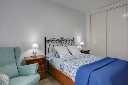 Apartamento Vista Al Faro Estepona Exterior foto